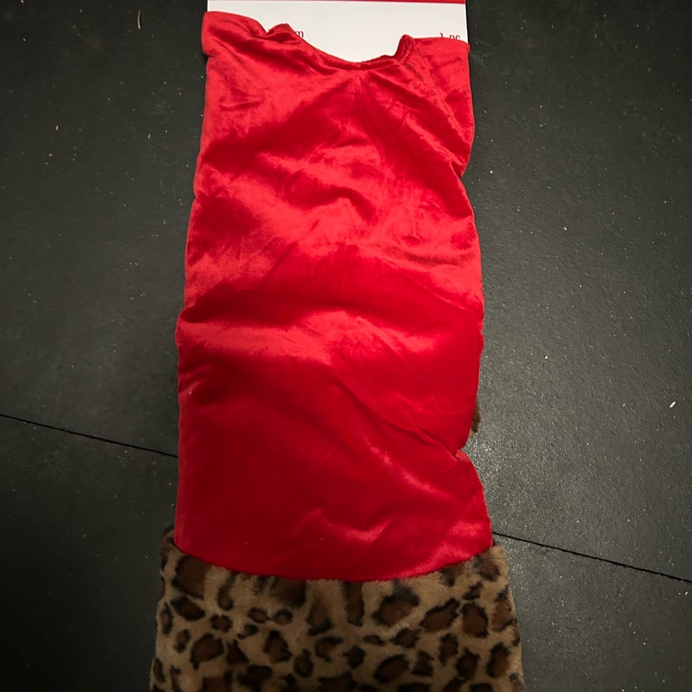 Red and Leopard Print Christmas Tree skirt